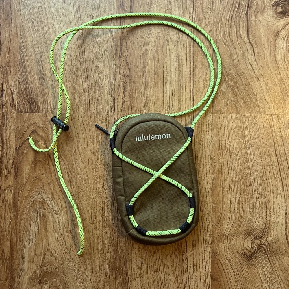 New Lululemon Ripstop Paracord Crossbody Bag Brown / Neon Green Rare Color!